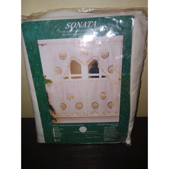 SONATA Other - VTG 70s Sonata Floral Classic Window Curtains 60" X 38" Polyester 2 Tiers & Swag